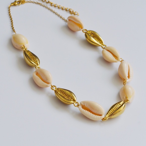 Gold Plated Cowrie Seashell Necklace Choker Set - Picture 5 of 8